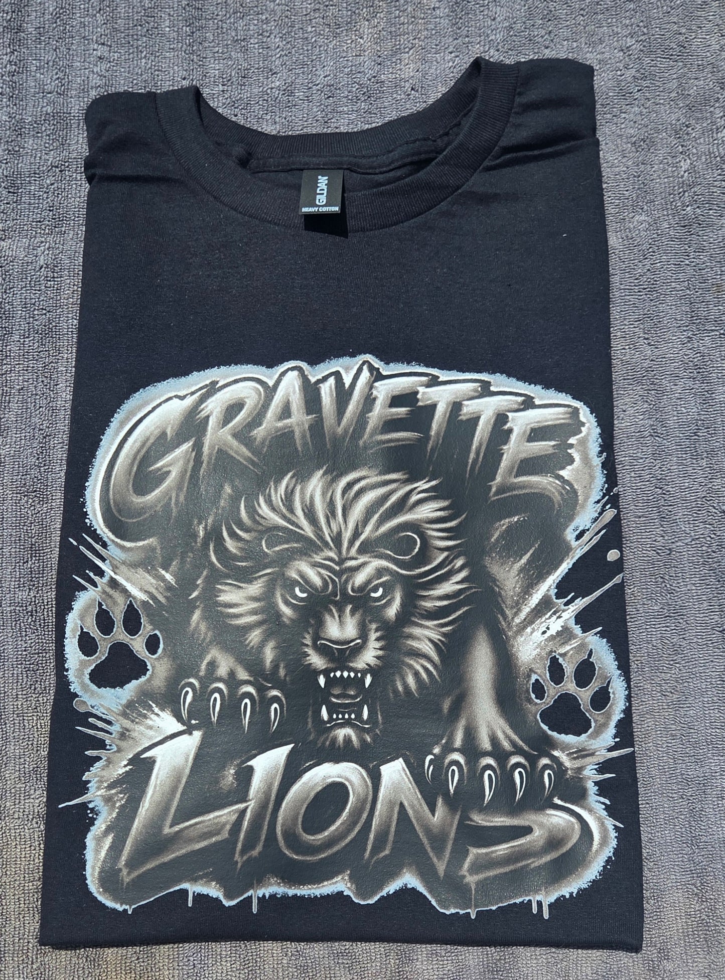Gravette lions black and white Faux air brush