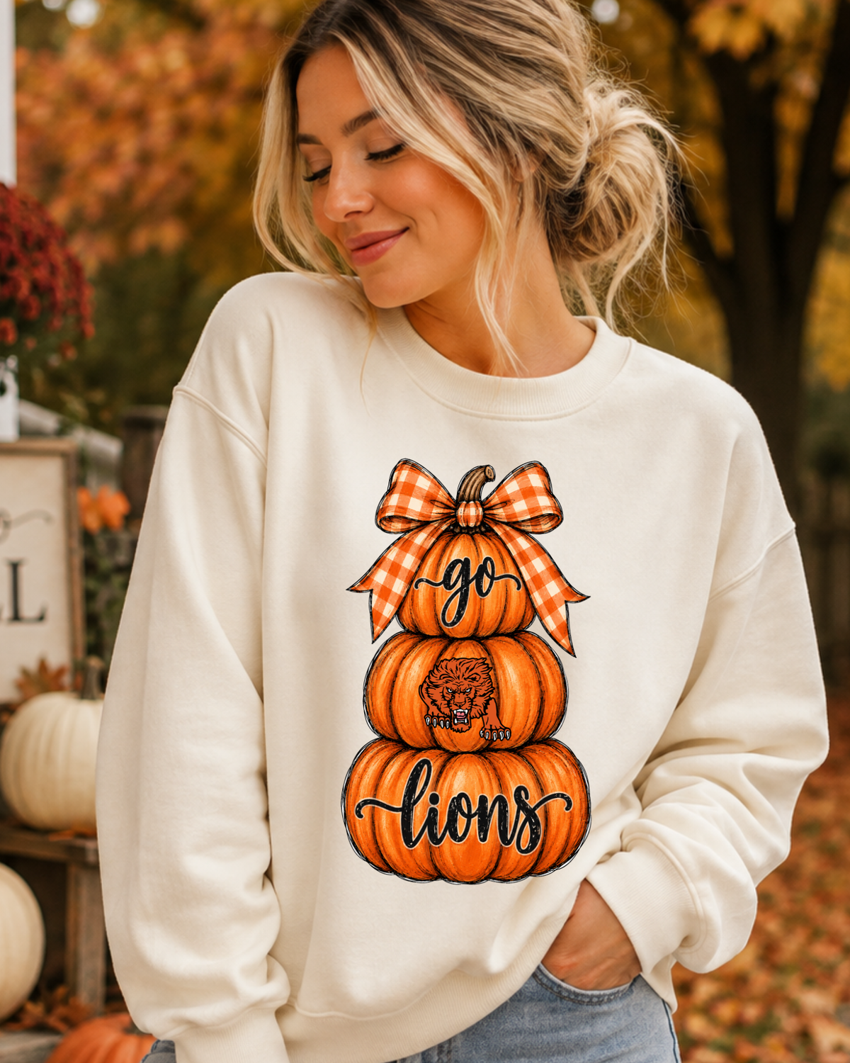 Lions fall pumkins