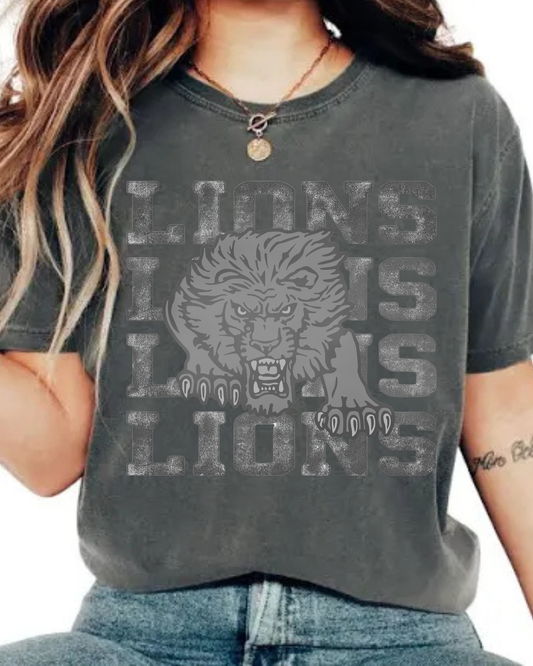 Grunge lions